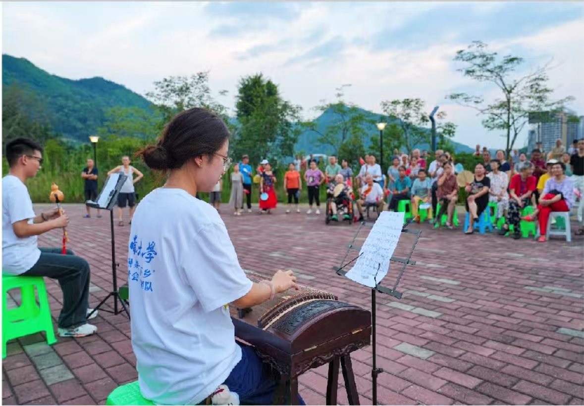 文件名稱:絎簩緇勯厤鍥_寰俊鍥劇墖_202507161239501.jpg原圖大小:0.29MB